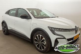 Renault Mégane E-Tech No Active crash mode Urban Range Evolution 40 kWh picture 2