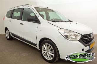 Dacia Lodgy 1.3 TCe Comfort 7p. Motorschade picture 2