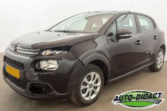Vaurioauto  passenger cars Citroën C3 1.2 PureTech Clima Navi S&S Feel 2019/5