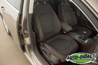 Volkswagen Passat 1.6 TDI Navi Clima Comfortline picture 22