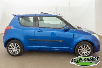 Suzuki Swift 1.5 GLS Automaat Schuifdak Airco 1e eigenaar picture 36