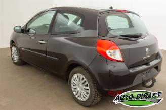 Renault Clio 1.5 Airco picture 3