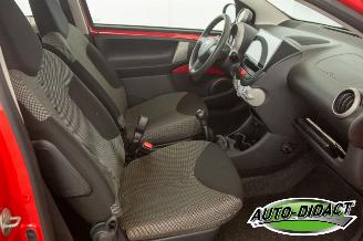 Toyota Aygo 1.0 VVT-i Airco 79.200 km Comfort picture 17