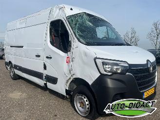 Renault Master T35 2.3 dCi 135 L3H2 Work Edition Motorschade picture 2