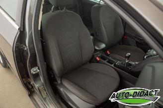 Ford Focus 1.0 92 kw VERBRUIKT KOELVLOEISTOF Navi Clima Titanium Edition picture 23