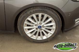 Ford Focus 1.0 92 kw VERBRUIKT KOELVLOEISTOF Navi Clima Titanium Edition picture 32