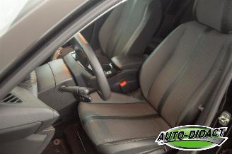 Peugeot e-208 EV 50 kWh Allure Pack picture 27