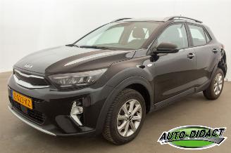 Voiture accidenté Kia Stonic 1.0 T-GDi MHEV 28.092 km NAP Camera Airco DynamicLine 2024/5