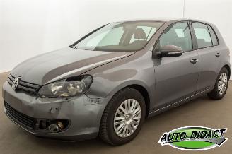 Coche accidentado Volkswagen Golf 1.6 TDI 77kW Clima BlueMotion 2011/9