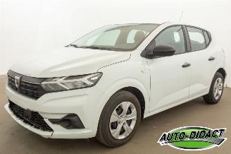 krockskadad bil auto Dacia Sandero 1.0 49kW Airco 29.070 km 2022/10