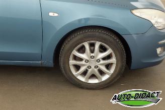 Hyundai I-30 1.6i Clima Dynamic Business picture 28