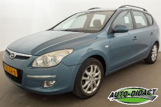 Damaged car Hyundai I-30 1.6i Clima Dynamic Business 2009/5