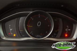 Volvo V-60 2.0 D3 Navi Summum picture 6