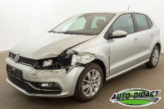 damaged passenger cars Volkswagen Polo 1.0 TSI Airco Highline 2017/5