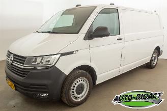 danneggiata veicoli commerciali Volkswagen Transporter 2.0 TDI L2H1 Navi Airco 2023/1