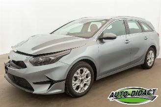 uszkodzony samochody osobowe Kia Ceed 1.0 T-GDi Navi Camera Clima DynamicLine 2023/11