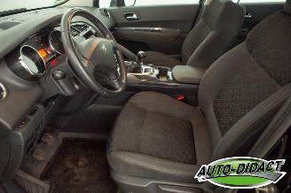 Peugeot 3008 1.6 HDi Navi Clima Blue Lease picture 21