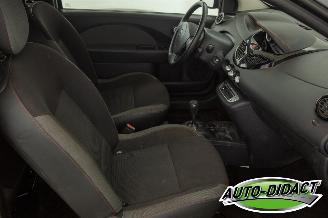 Renault Twingo 1.2 16V Automaat Airco Dynamique picture 12