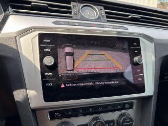Volkswagen Passat Variant Comfortline DSG / Navigation picture 17