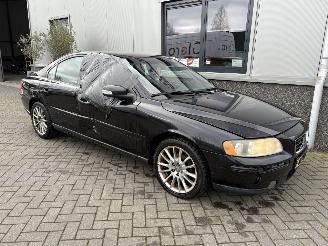 skadebil auto Volvo S-60 2.4D Momentum 2007/3