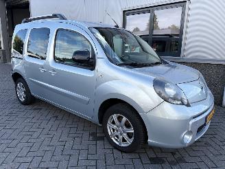 Avarii autoturisme Renault Kangoo 1.6 16V Privilege met Rolstoellift 2013/5