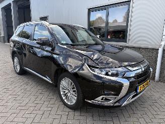 Damaged car Mitsubishi Outlander 2.4 PHEV S-Edition 2018/10