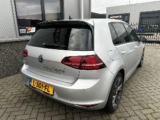 Volkswagen e-Golf E-Golf picture 9