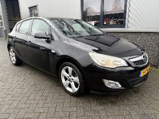 skadebil auto Opel Astra 1.4 Turbo Edition 2010/8