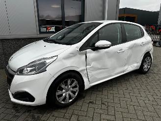 Peugeot 208 1.6 BlueHDi Blue Lease picture 27