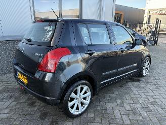 Suzuki Swift 1.3 Exclusive picture 22