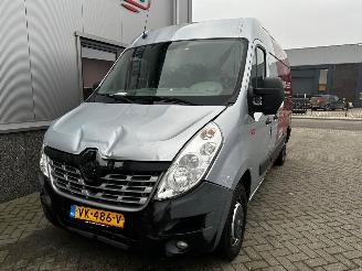 Renault Master T35 2.3dCi L2H3 picture 2