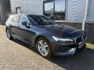 Volvo V-60 2.0 D3 Momentum picture 4