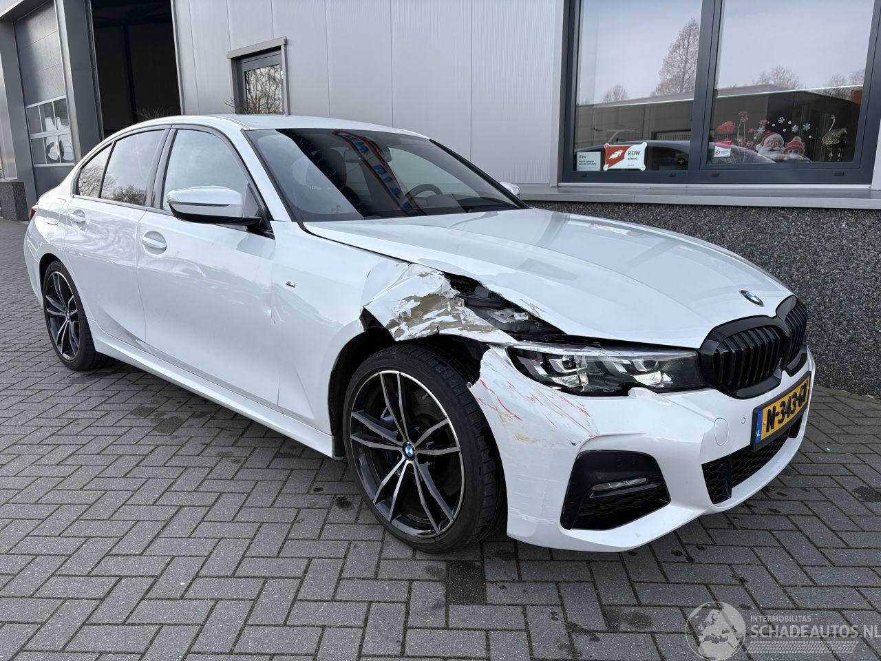 BMW 3-serie 330i M-Pakket High Executive Automaat