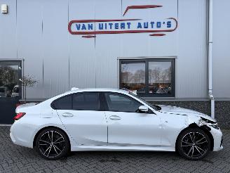 BMW 3-serie 330i M-Pakket High Executive Automaat picture 9