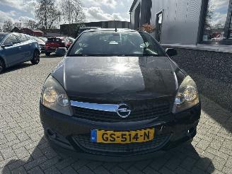 Opel Astra TWIN TOP 1.8 Temptation picture 2
