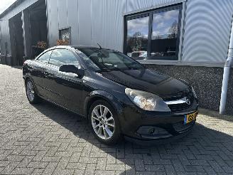 skadebil auto Opel Astra TWIN TOP 1.8 Temptation 2008/4