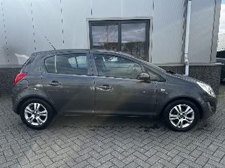 Opel Corsa 1.3 CDTI EcoFlex S/S Cosmo picture 12