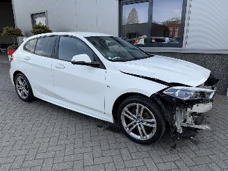 BMW 1-serie 118I High Executive picture 5