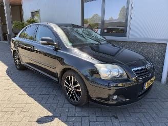 krockskadad bil auto Toyota Avensis 2.0 VVTi Luna 2007/4