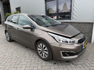 Damaged car Kia Cee d 1.6 GDI DynamicLine 2015/7