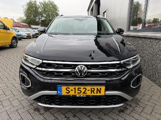 Volkswagen T-Roc 1.5 TSI 150PK DSG Sport picture 2