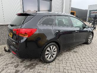 Kia Ceed Sportswagon 1.0 T-GDi Design Edition picture 4