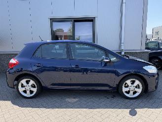 Toyota Auris 1.8 Full Hybrid Aspiration picture 3