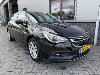 Coche accidentado Opel Astra 1.0 Online Edition 2017/11
