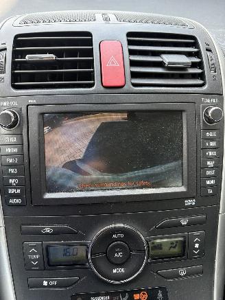 Toyota Auris 1.8 Full Hybrid Executive picture 30
