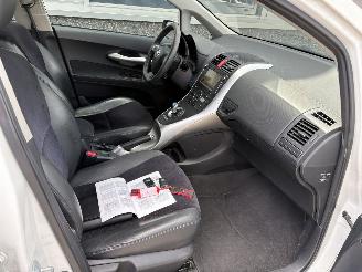 Toyota Auris 1.8 Full Hybrid Executive picture 3