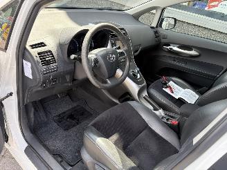 Toyota Auris 1.8 Full Hybrid Executive picture 24