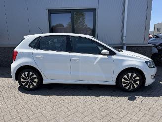 Volkswagen Polo 1.0 BlueMotion Connected Series picture 3