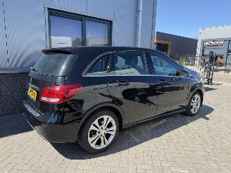 Mercedes B-klasse 180 Prestige picture 4