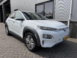 Coche accidentado Hyundai Kona EV Premium 64 kWh 2019/8